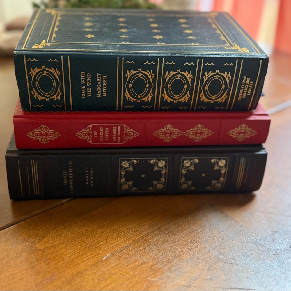 Gone with the wind, the scarlet letter David Copperfield Classic books antiques